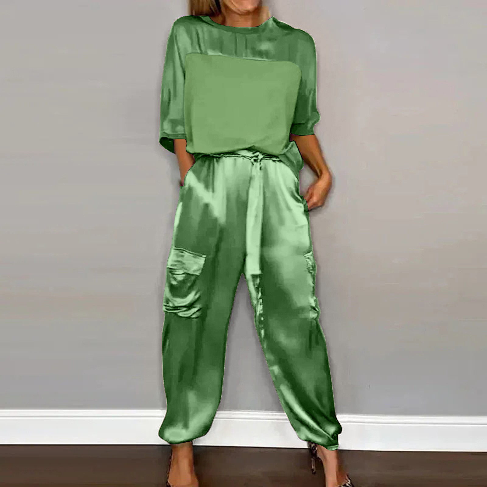 thumbnail image 2 of Conjunto de pijama de mujer con top de manga media y pantalones de satén suave - Poliéster spandex, estampado, para todas las estaciones - S-XXXXXL, 2 of 5